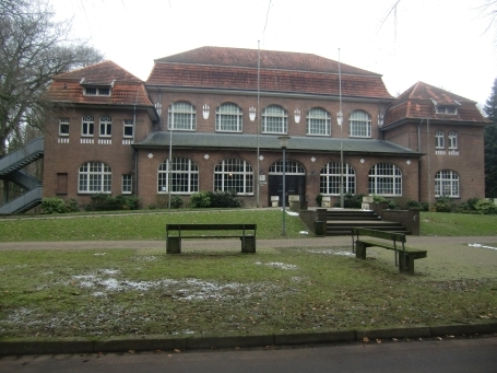 Bedburg-Hau : Buchenallee, LVR Klinik Bedburg-Hau, Gesellschaftshaus